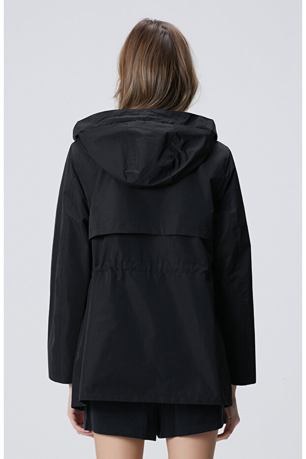 Siyah Kapüşonlu Çift Taraflı Mont - 5
