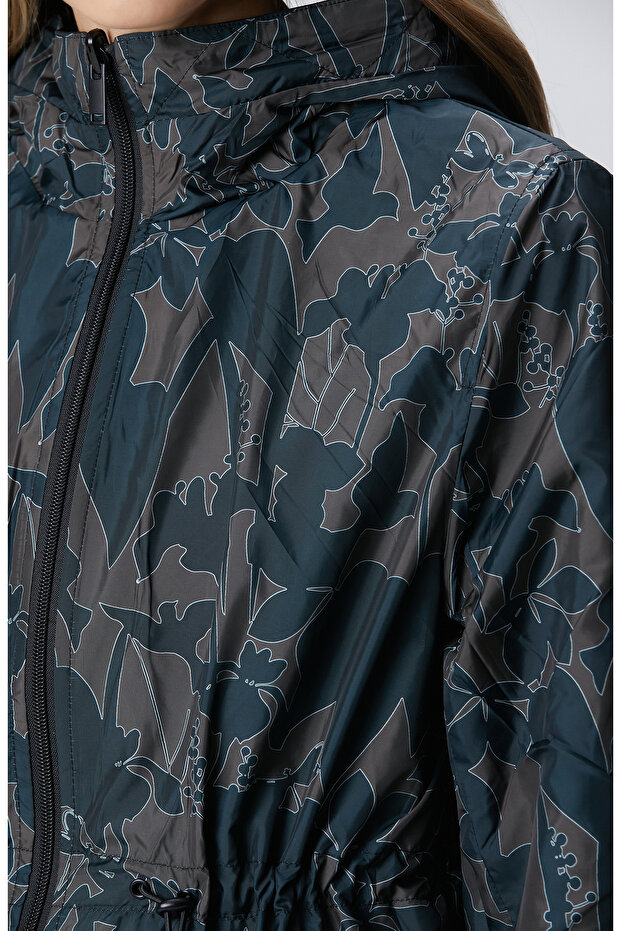 Siyah Kapüşonlu Çift Taraflı Mont - 6