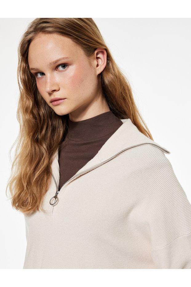 Viscose Blended High-Neck Long-Sleeve Half-Zip Sweater