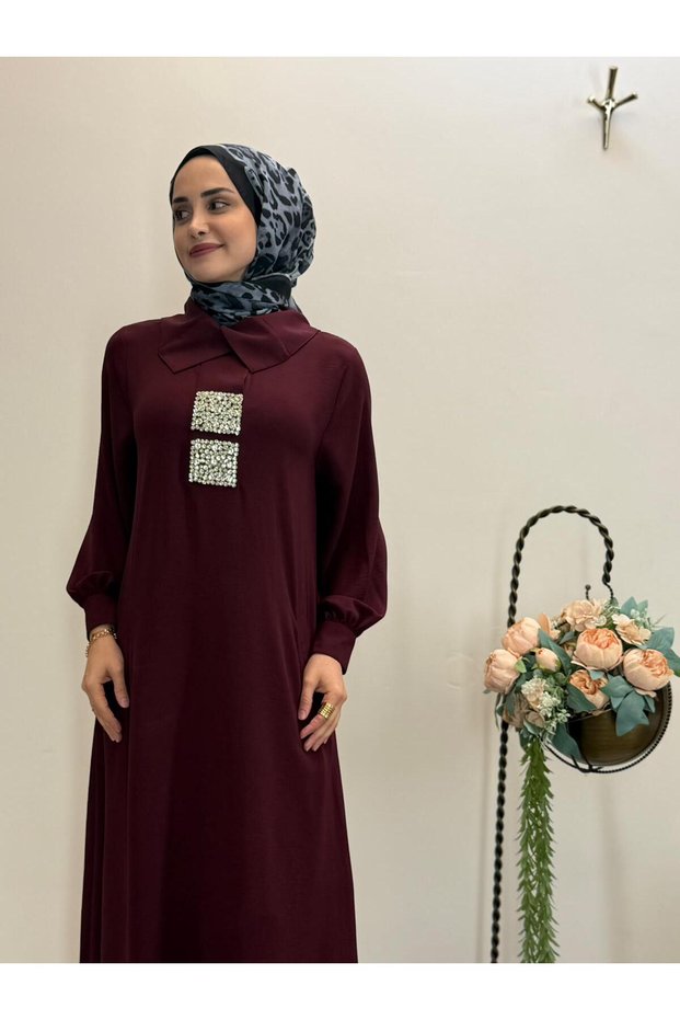 Rochie cu pietre