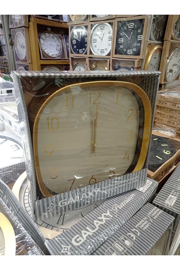 ساعة حائط مربعة جلاكسي 30 سم بيضاوية الشكل - 4