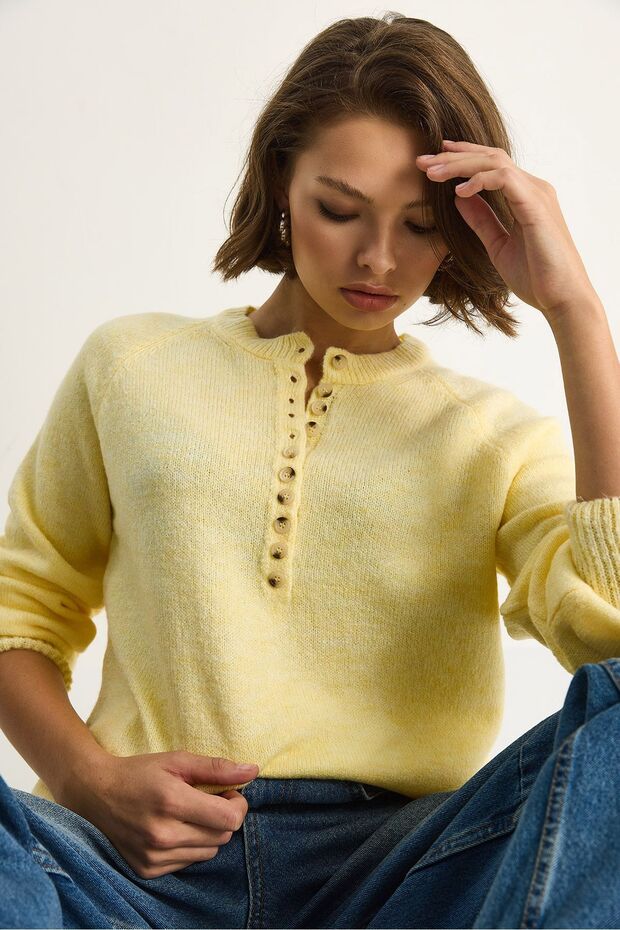 LUCCI Pulover Triko e Butonenca - 2