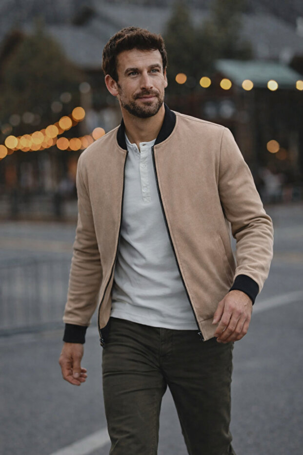 سترة رجالية من جلد النوبوك باللون البني الأساسي مريحة ومناسبة للرجال - 3