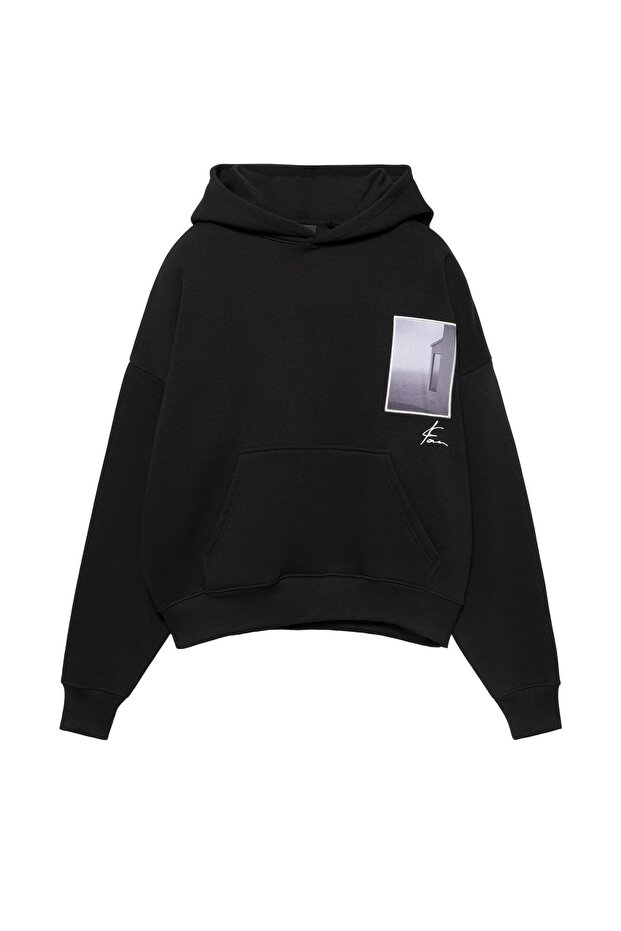 Kapüşonlu grafik sweatshirt - 3