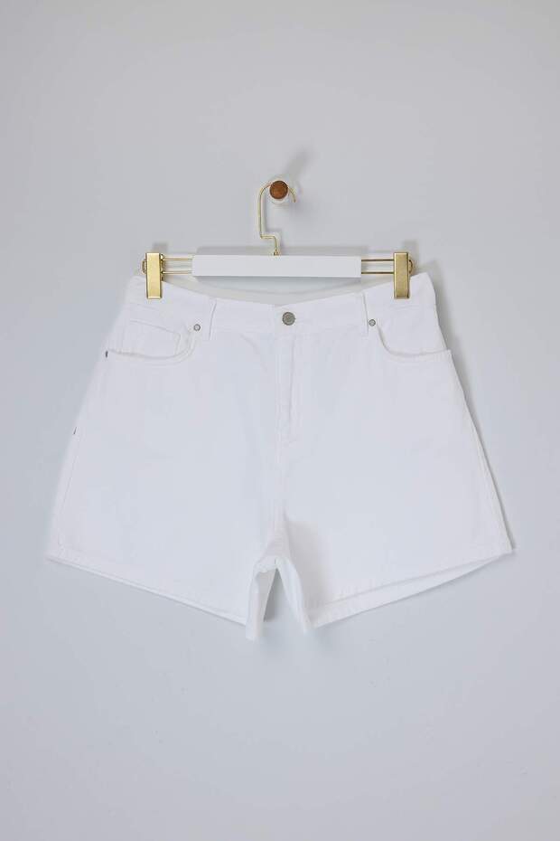 Beyaz Lastikli Yüksek Bel Mini %100 Pamuk Non-Stretch Büyük Beden Denim Şort TBBSS26AP00011 - 5