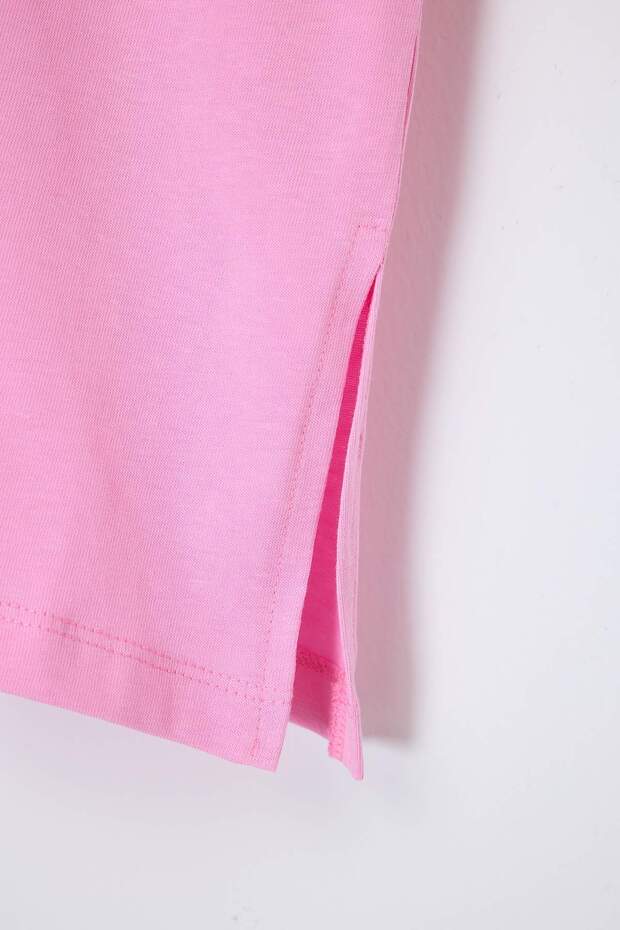 Pembe Relaxed Bisiklet Yaka Yırtmaçlı %100 Pamuk Örme T-Shirt TBBSS22BF0031 - 8