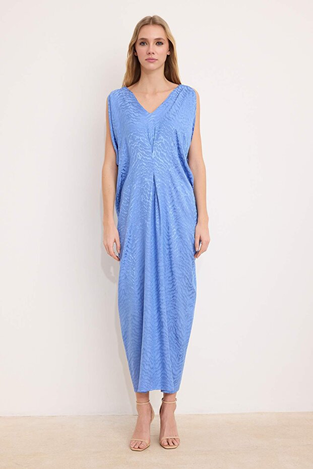 Nasiba Hafiz x Trendyol Collection Mavi Dokuma Jakar Desen Dokulu Elbise Jile TCTSS26EB00060 - 2