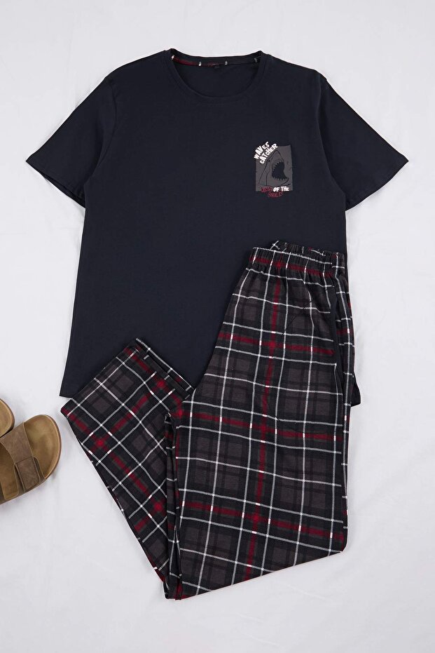 Lacivert Regular Kesim Köpek Balığı Baskılı Ekose Örme Pijama Takımı TMNSS26PT00035 - 4