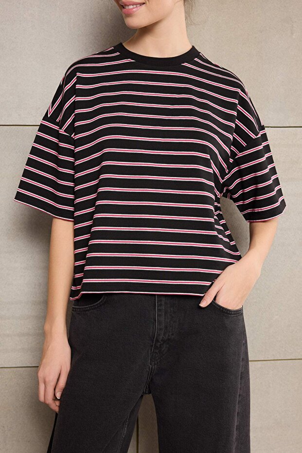 Teen Çok Renkli Çizgili Boxy/Relaxed Kalıp Kısa Kollu Pamuk Karışımlı Örme T-Shirt TWOSS26TS00048 - 3