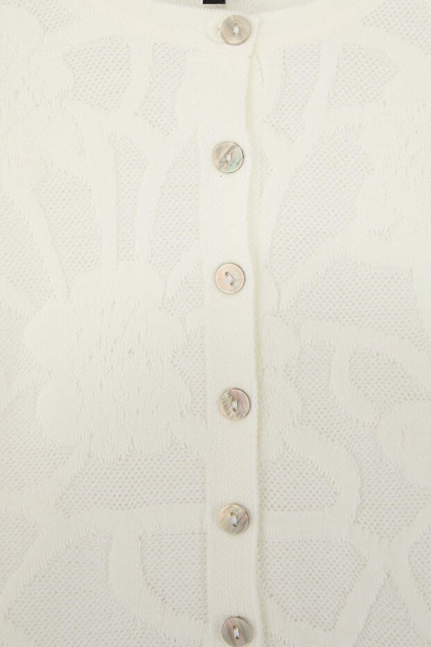 Limited Edition Ekru Çiçek Desenli ve Dokulu Bisiklet Yaka Triko Bluz TWOSS26BZ00118 - 10