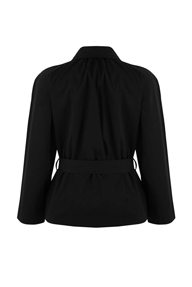Siyah Oversize Yazlık İnce Kumaşlı Kuşaklı Kısa Trençkot TWOSS26TR00003 - 8