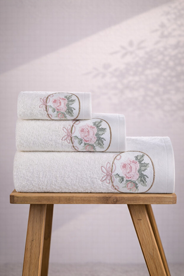 Şahika 100% Cotton 3 Piece Boxed Luxury Towel Cream 70 X 140