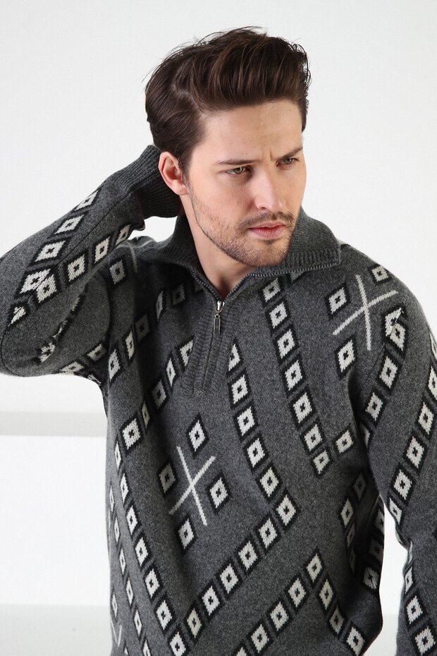 Smoked Square Patterned Stand Collar 100% Lamb Wool Men's Sweater