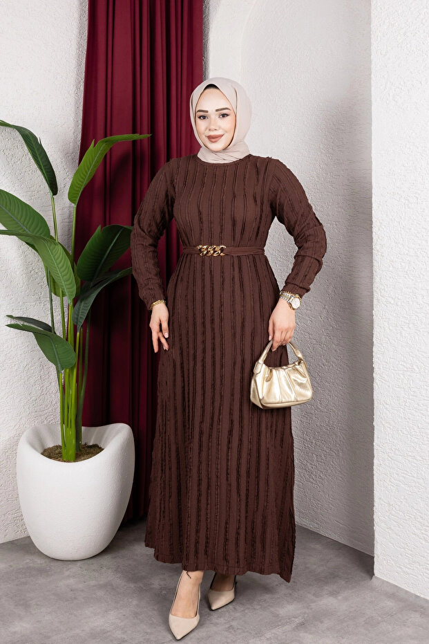 فستان حجاب بحزام سلسلة ذهبية