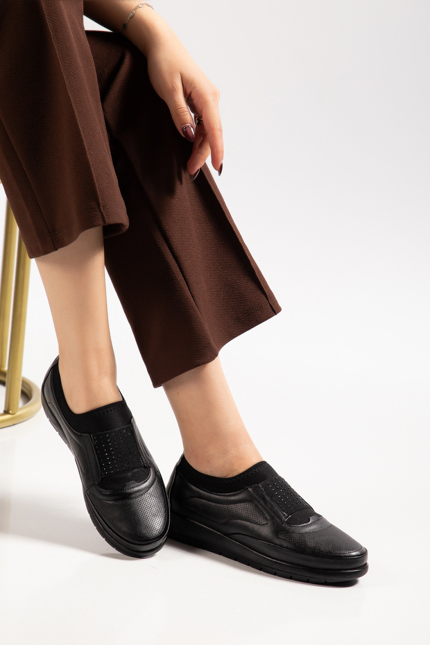 Black Stretch Full Orthopedic Daily Mother Women's Shoes with Leather Inside and Stone Elastic