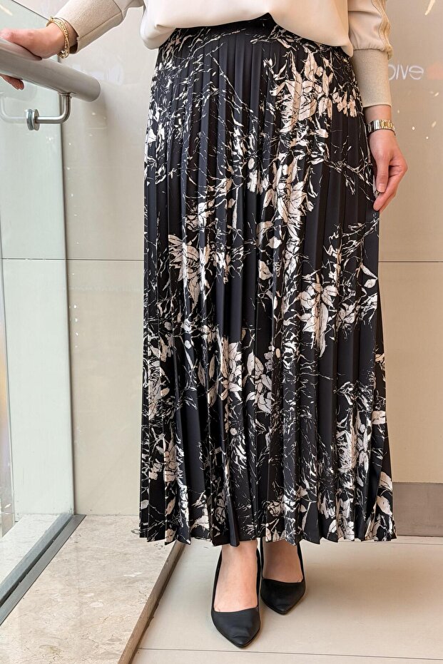 تنورة مطوية منقوشة - 4