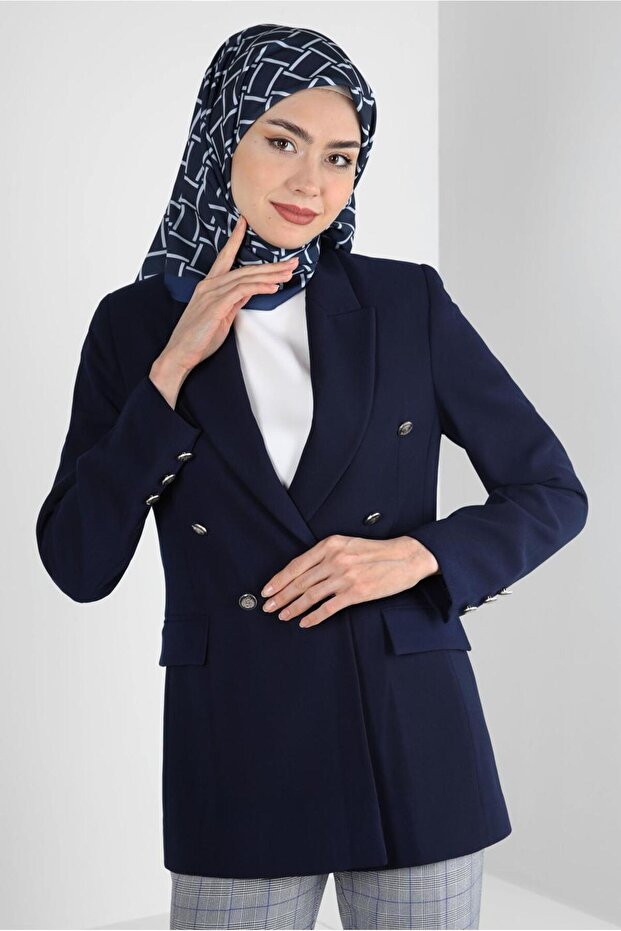 ALVINA وشاح بنمط مربع 8232