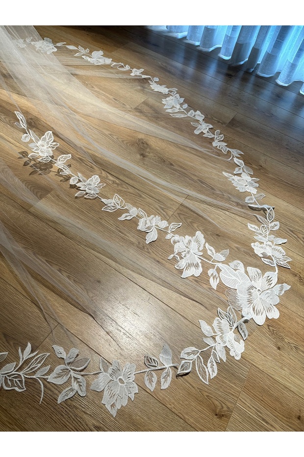 حجاب مزين بنقوش الزهور - 3