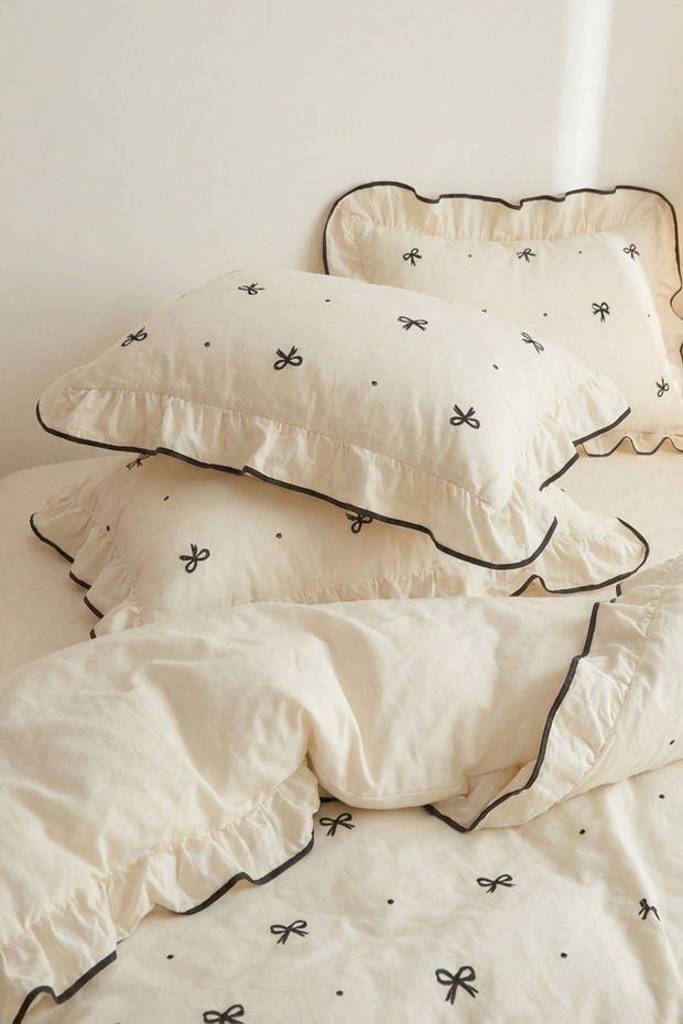 Ruffled 100% Cotton Bow Double Duvet Cover Set - 1