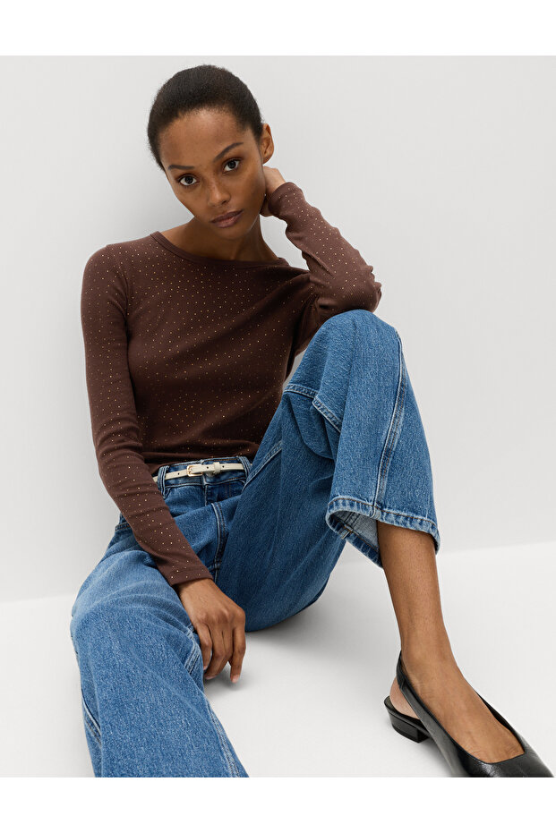 İşlemeli Dokulu Üst - 2