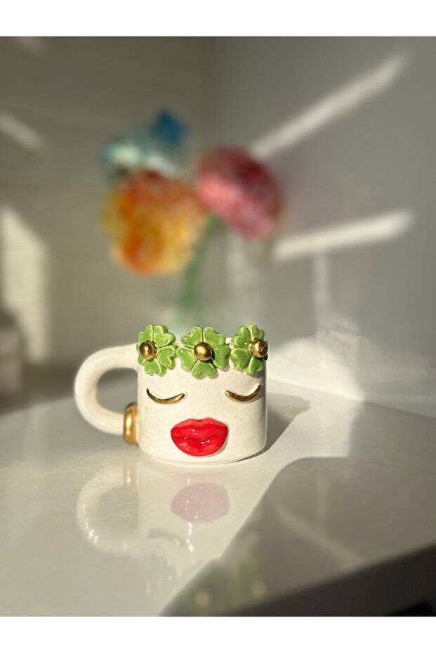 Çiçekli ve Dudaklı Seramik Mug - 2