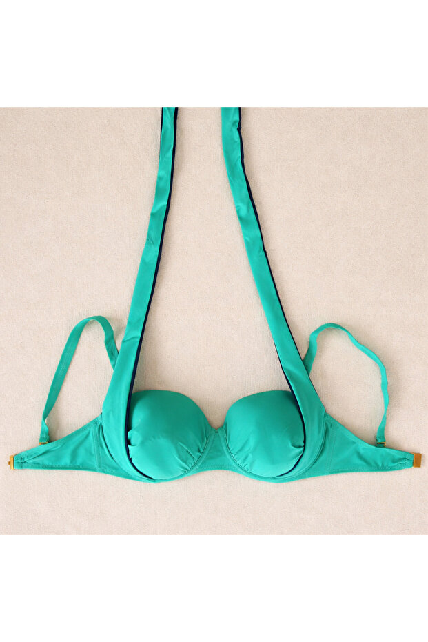 BİKİNİ ÜSTÜ - 4