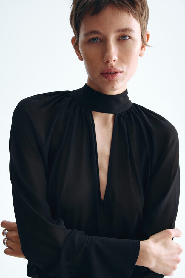 Şal Yakalı Bluz - 2