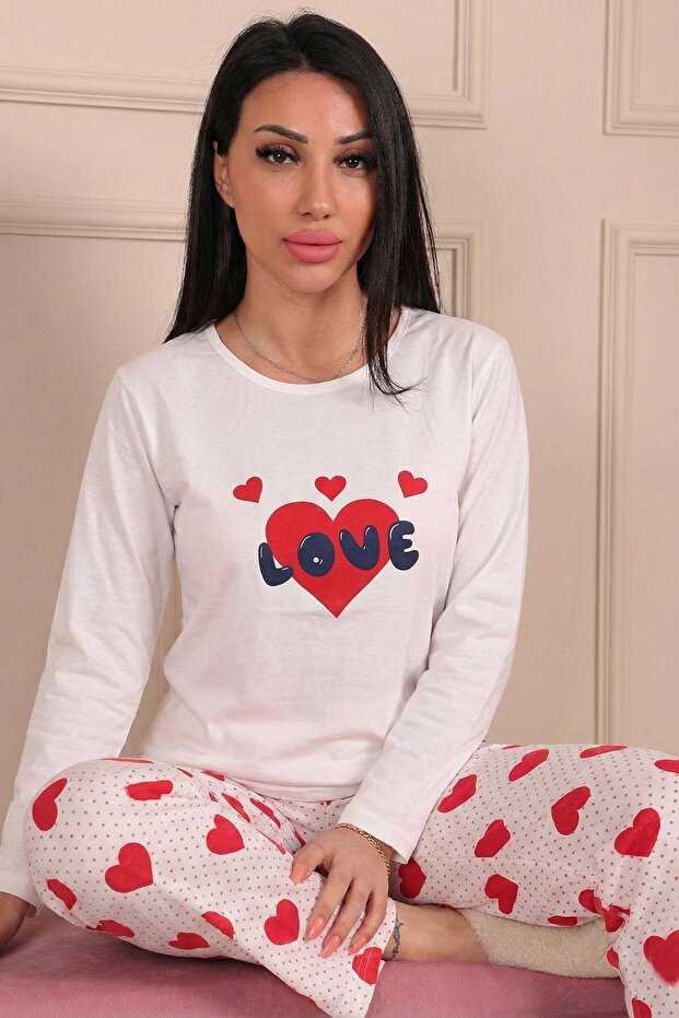 Women's "Love" Slogan and Six-Heart-Patterned Cotton Pajama Set