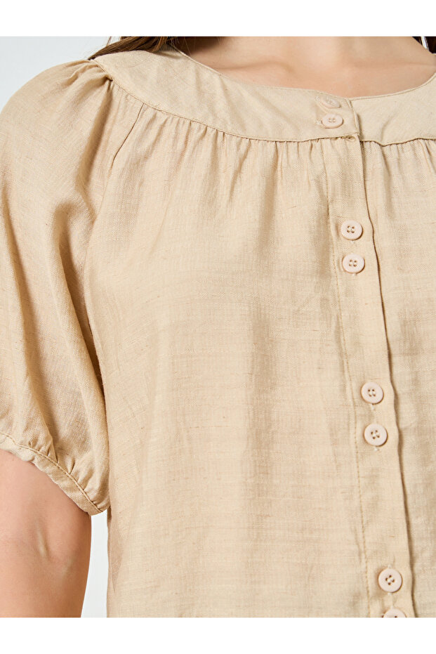 بلوزة بيج بأكمام منفوخة وأزرار أمامية - 4