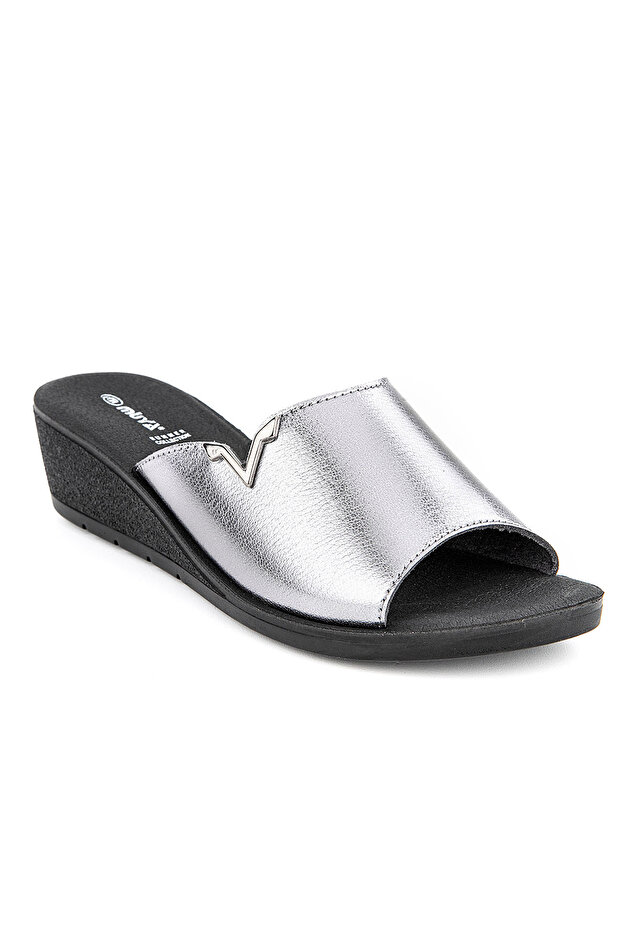 Loren Anatomical Sole Four Seasons Women's Slippers