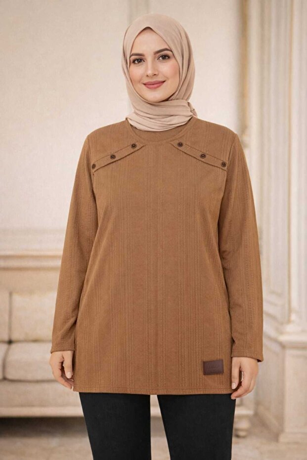 Women's tunic - simple & stylish with side button detail