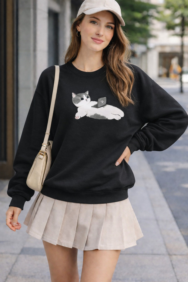 Chill Cat Printed Cotton Relaxed Fit Crew Neck Unisex Sweatshirt