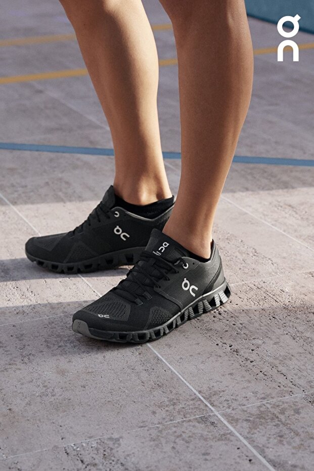 On Running 6 All Black - 3