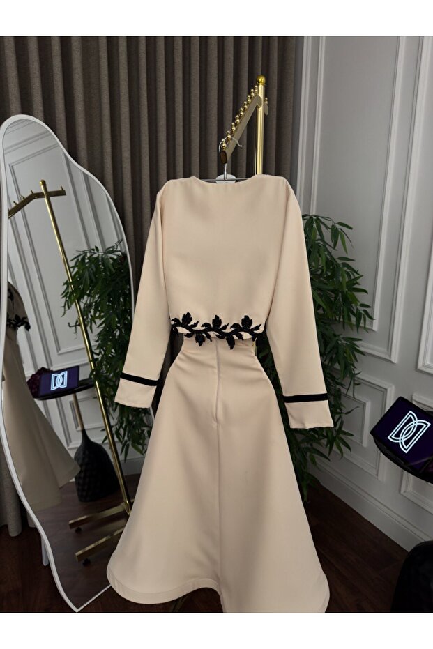 فستان اوف وايت - 4