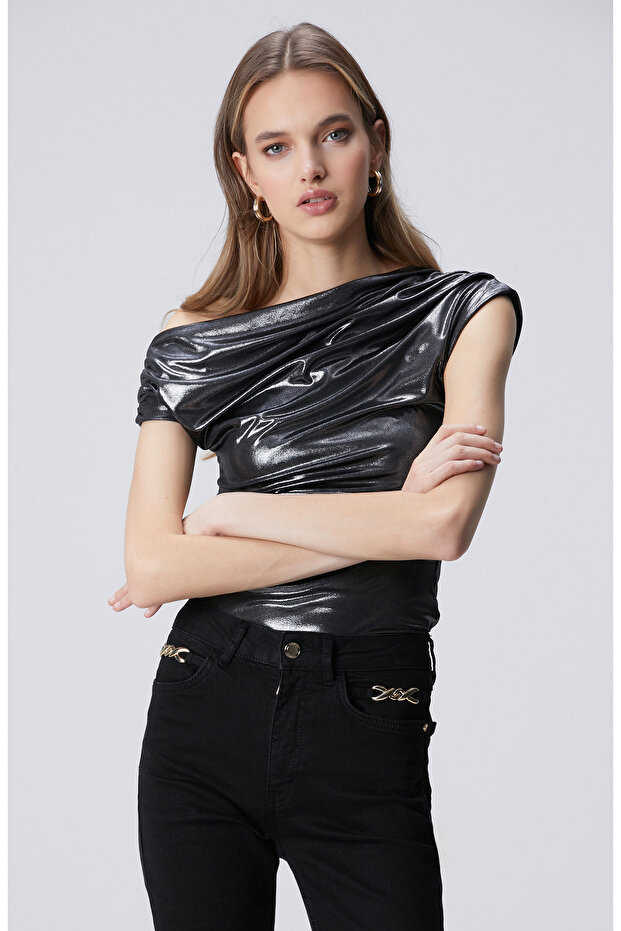 Siyah Antrasit Parlak Drapeli Örme Bluz - 4