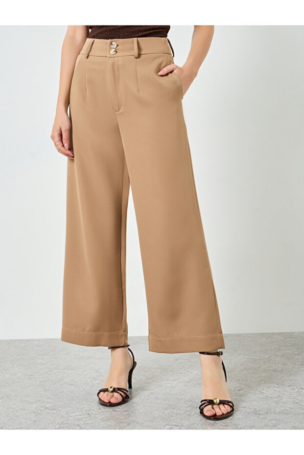 بنطال بلون بني فاتح سادة بقصة أسطوانية - 2