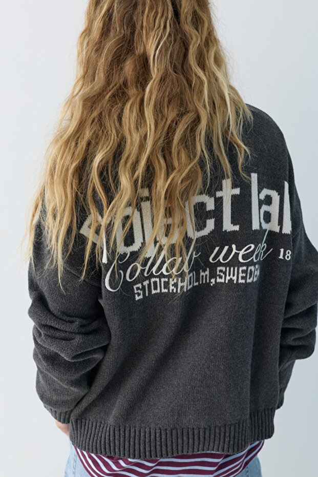 Önü işlemeli kazak - 5