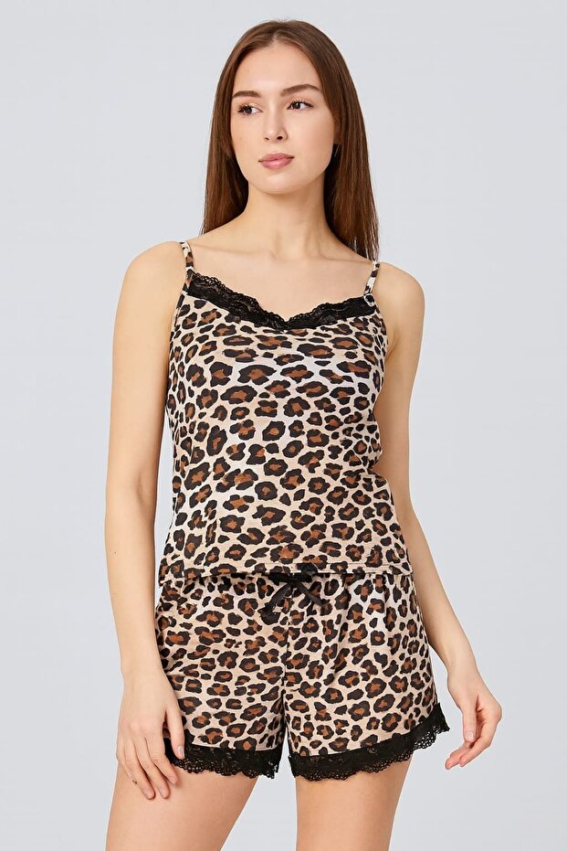 Leopard Wide Pattern Shorts Set