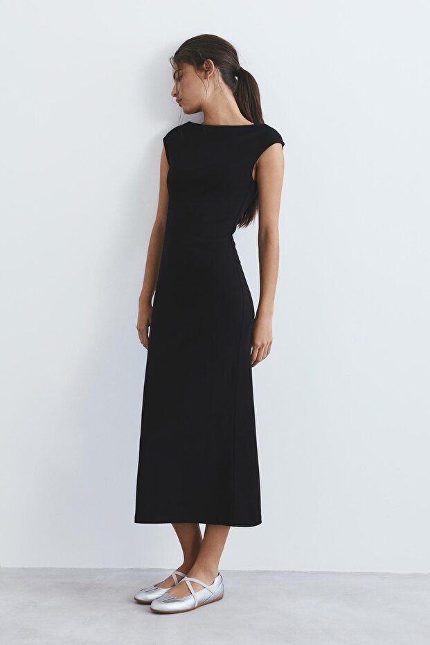 Kısa kollu midi elbise - 6