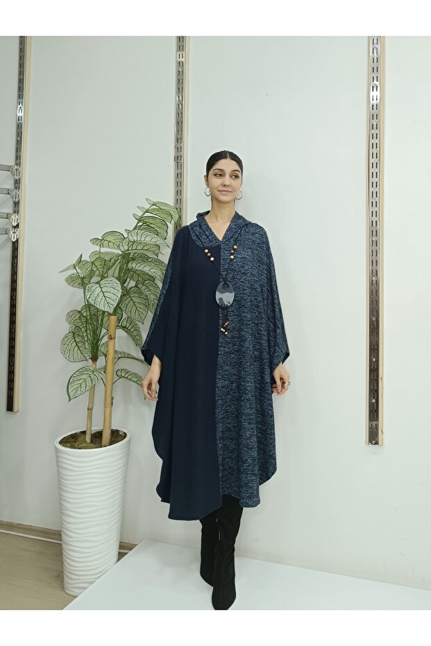 KAPÜŞONLU PANÇO - 2