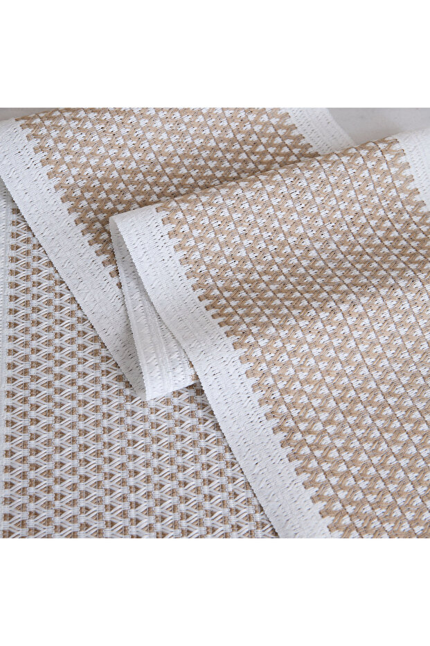 مفرش طاولة طويل تريسا من البولي بروبيلين - 30 × 150 سم - 4