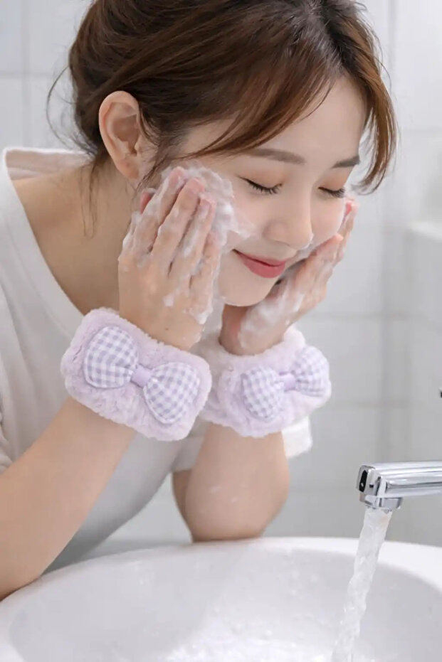 Water Absorbent Towel Bracelet with Bow Figure/Face Washing Armband/Sprocu Spa Bracelet