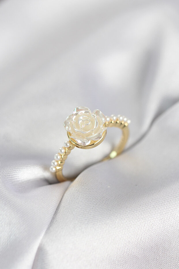 Rose Figured Pearl Women's Ring (Gold Color)
