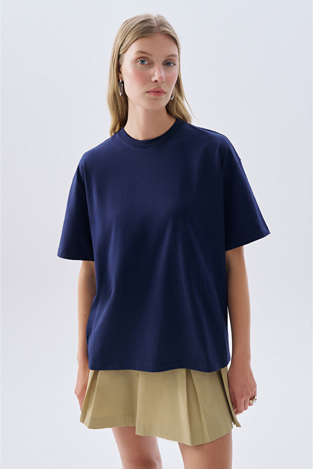 Women's Navy Blue Low Sleeve Oversize Crew Neck T-Shirt