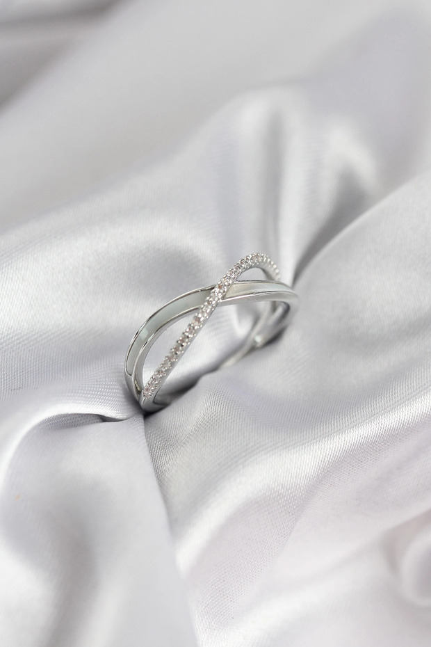 Zircon Stone Spiral Silver Rk Women's Ring
