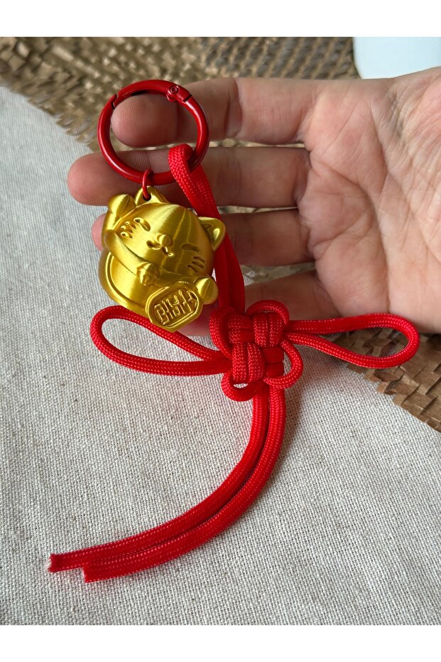 Lucky Red String Golden Cat Keychain 🐱 ✨