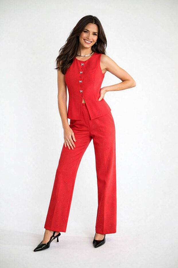 Red Button Detailed Suit - 2