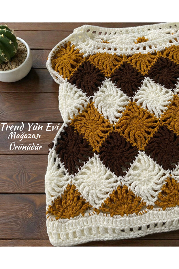 Hand-knitted esme sweater vest (fine yarn) (size 36-38)