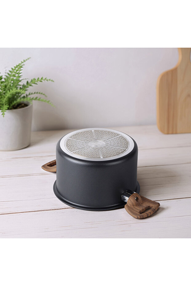 طقم أواني طهي غير لاصقة من شيف بلس مكون من 6 قطع - 6