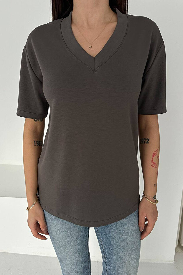 V Yaka Kısa Kollu Tişört – Basic - 3